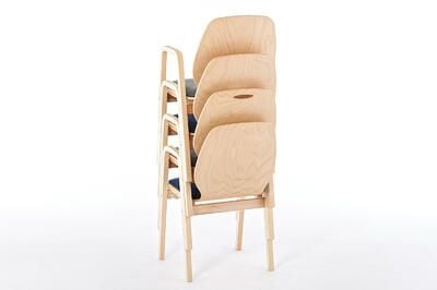 Armlehnenstühle mit gepolsterter Sitzschale
